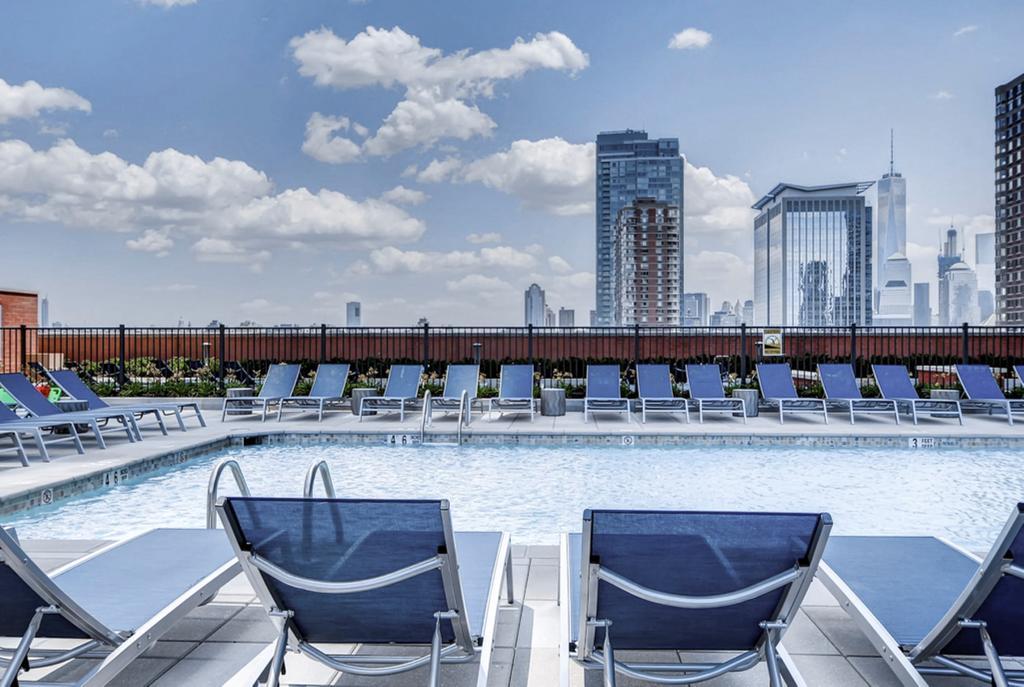 Bluebird Suites In Τζέρσεϊ Εξωτερικό φωτογραφία